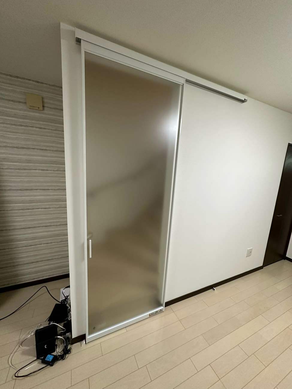 アウトセット引き戸新設