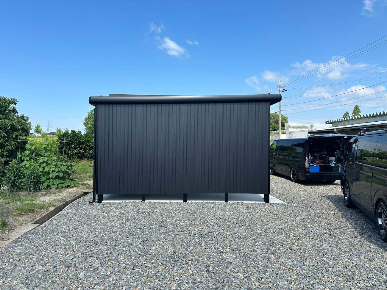 農機具車庫と平屋住宅を使いやすい駐車場へリノベーション