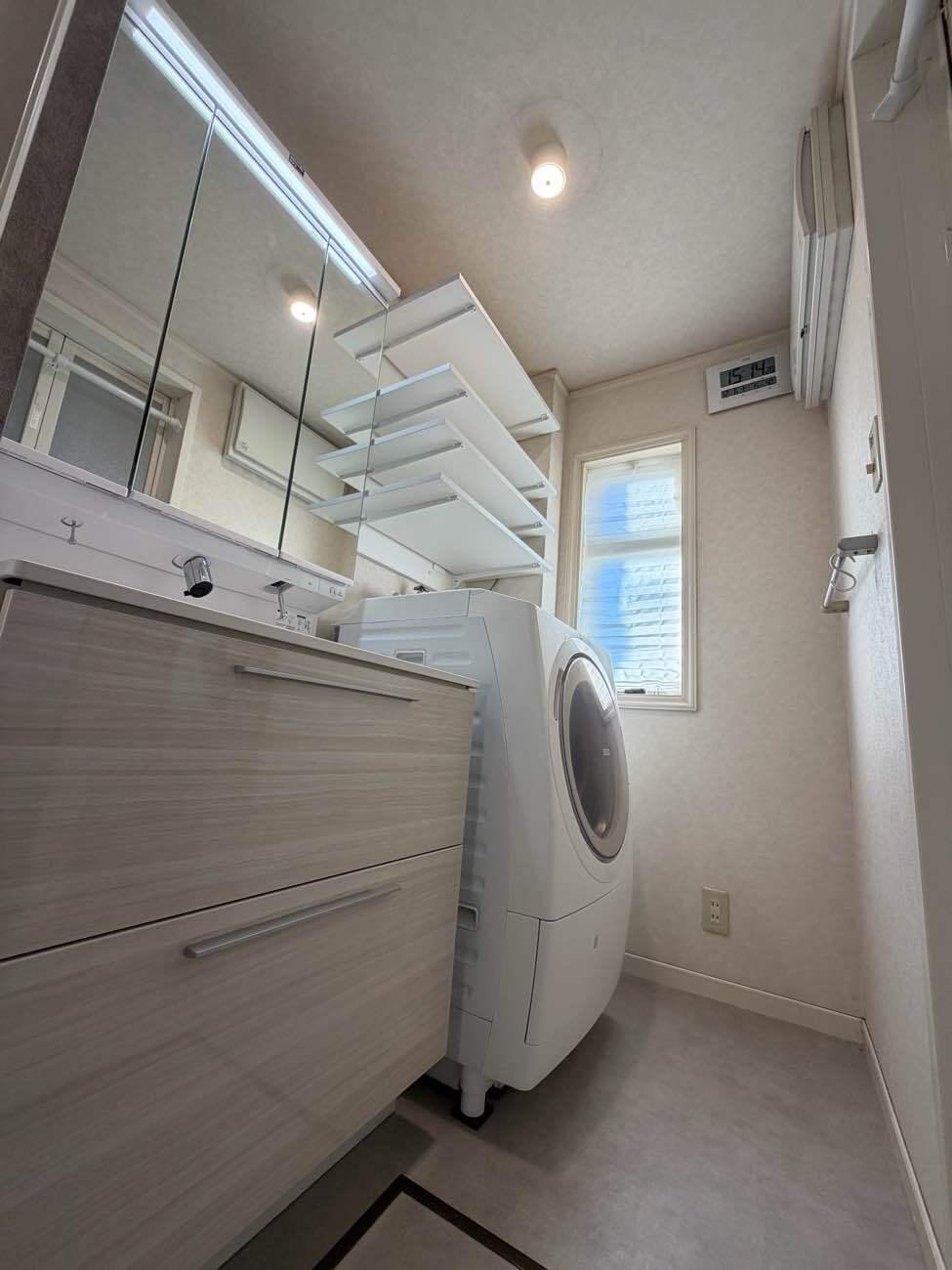 「狭い・使いにくい」を解消！LIXIL「クレヴィ」と賢い空間活用で叶える快適洗面所