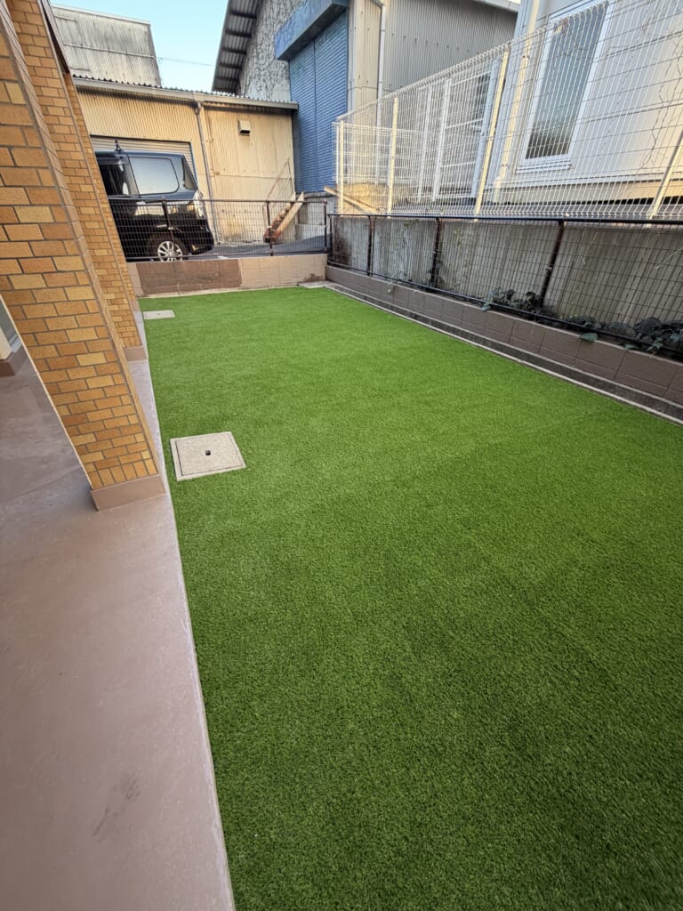 人工芝で叶える「年中緑」の暮らし
